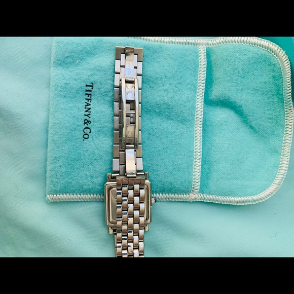 Authentic Tiffany & Co stainless steal, water proof iconic watch. - Picture 8 of 10
